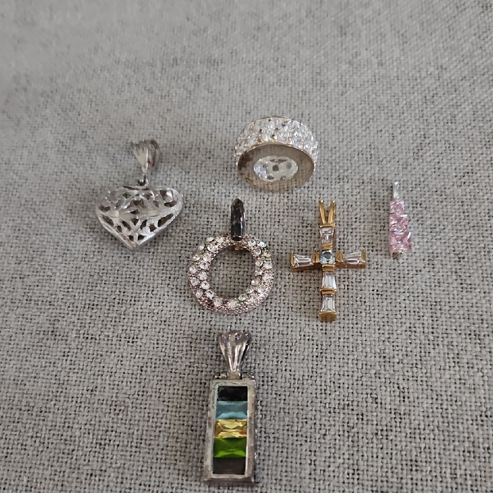 Elegant Pendant Set